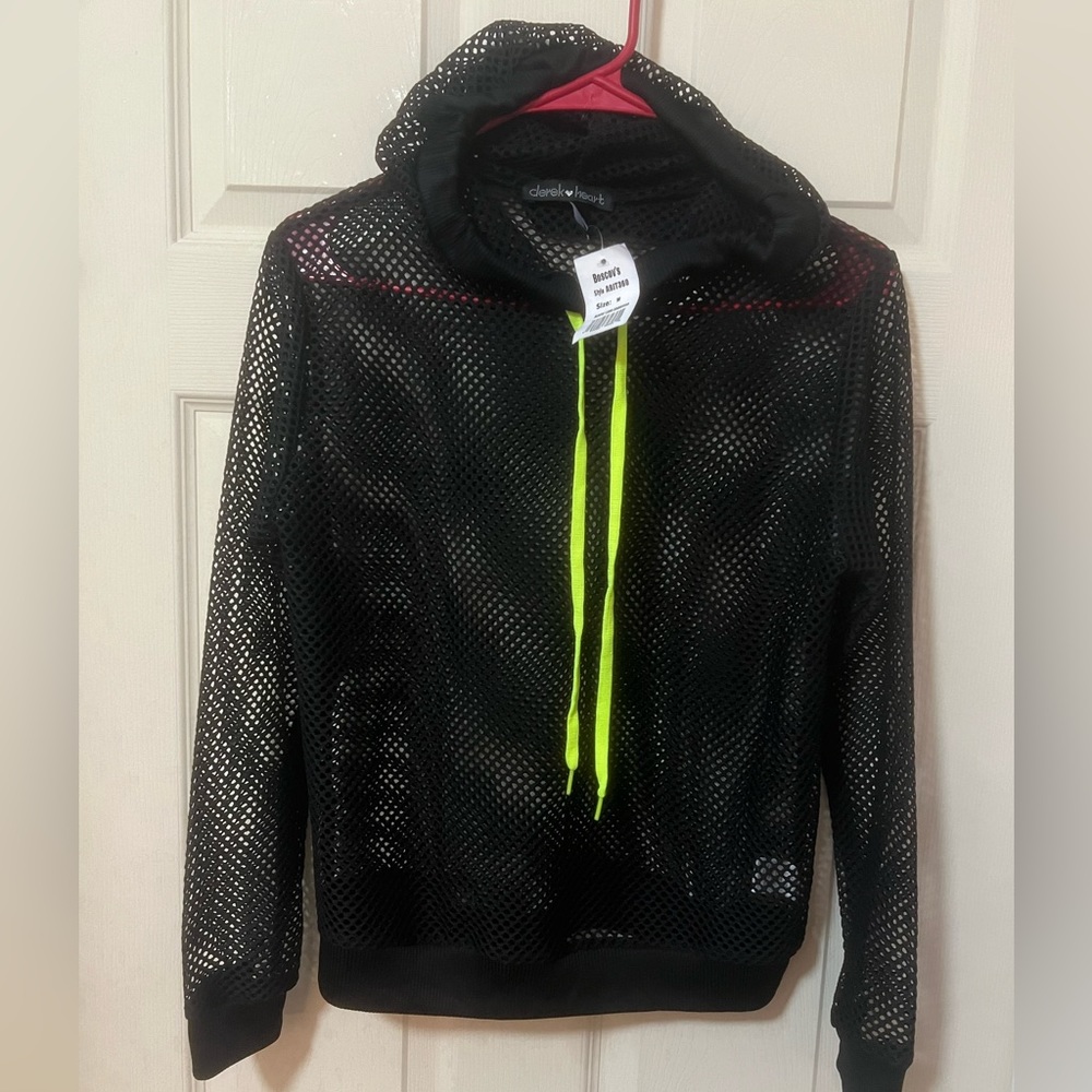 Hooded Net over top with drawstring